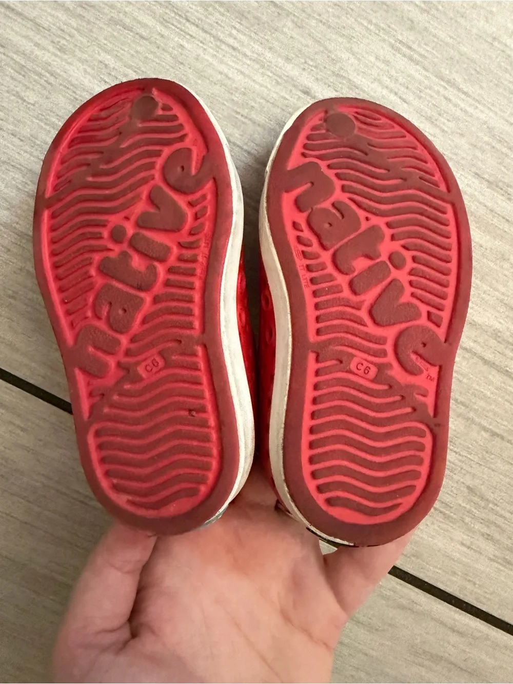 TWO Native Kids Slip-On Shoes in Red and Green